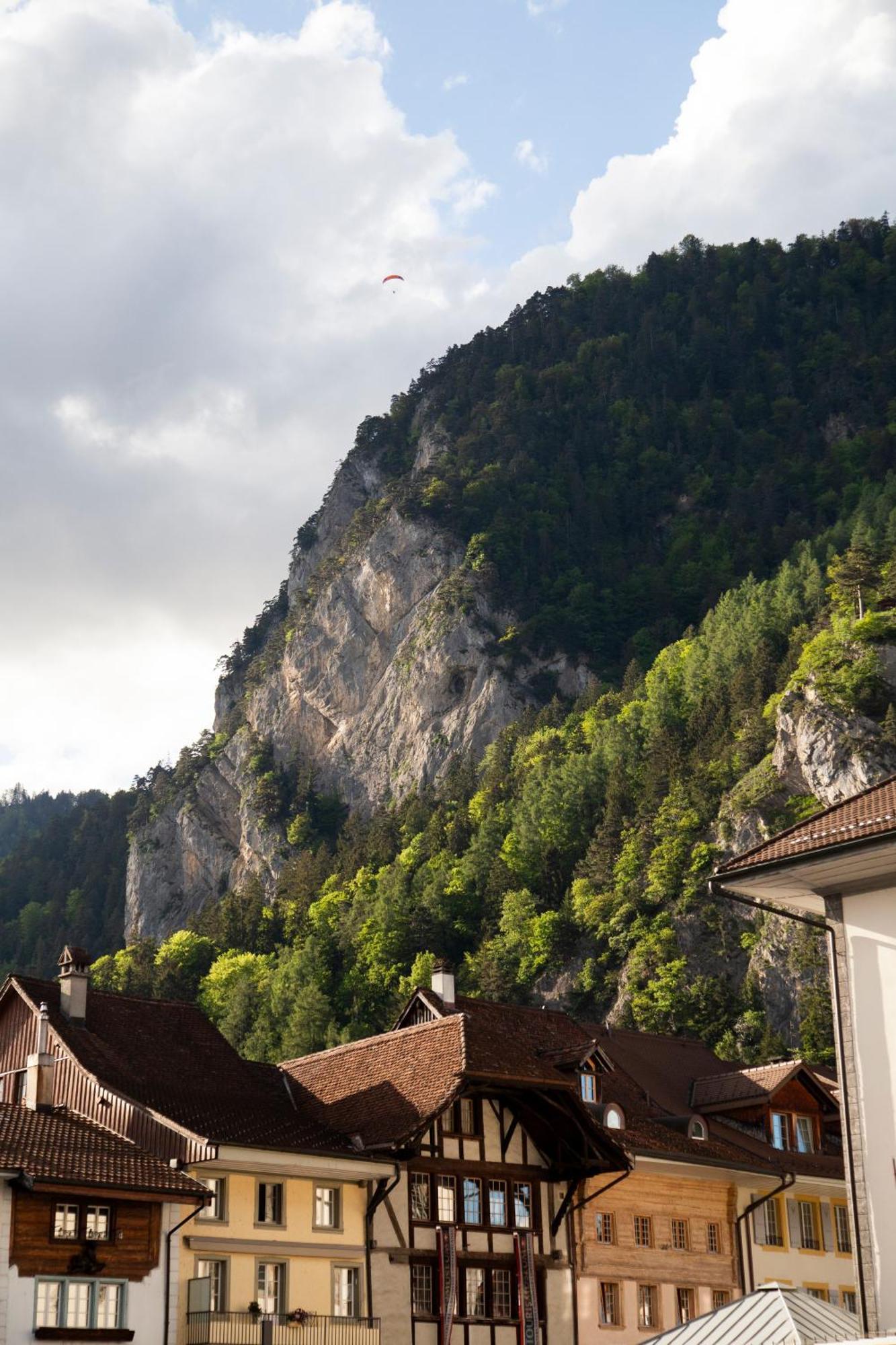Nimbuzzz Apartments Unterseen Buitenkant foto