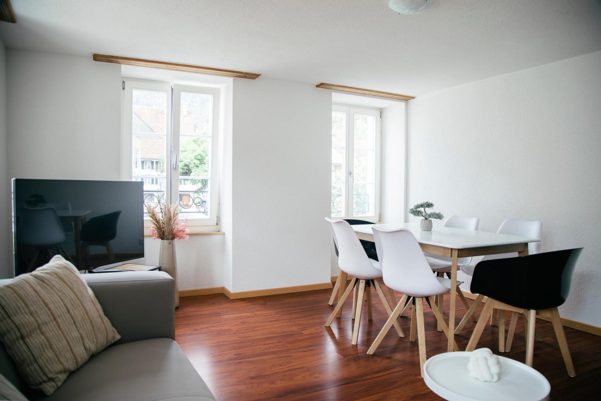 Nimbuzzz Apartments Unterseen Buitenkant foto