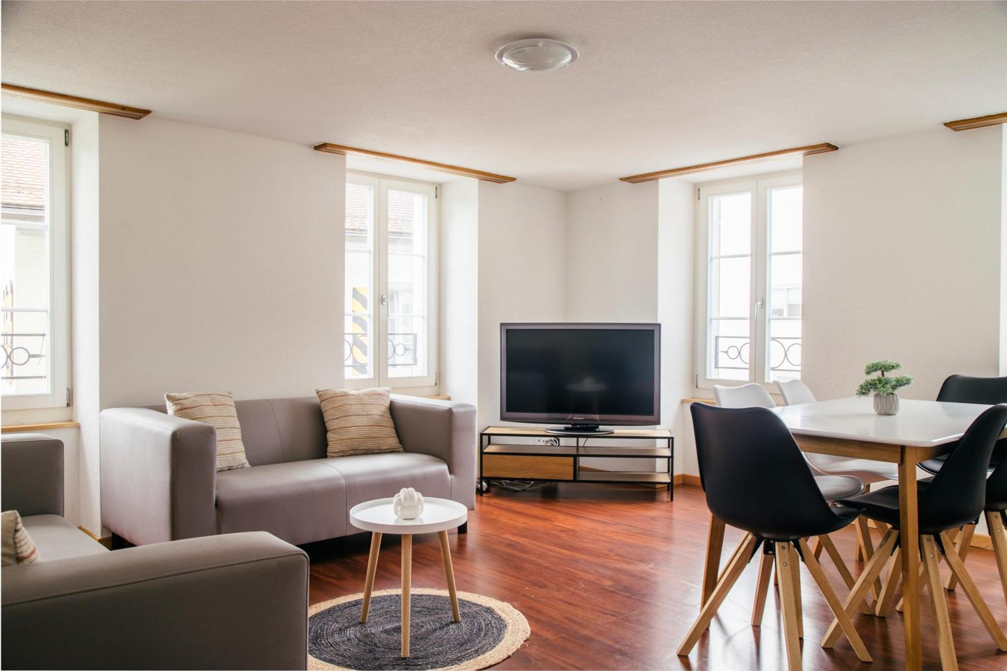 Nimbuzzz Apartments Unterseen Buitenkant foto