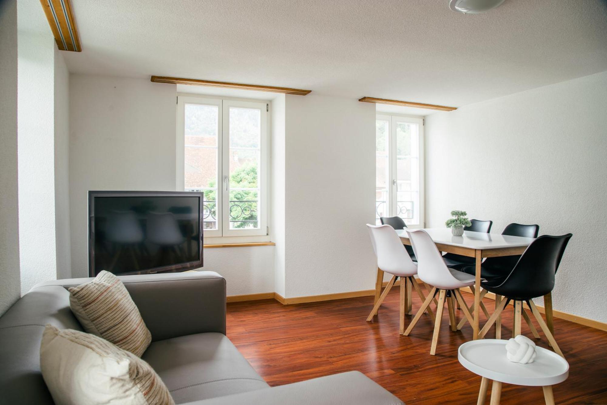 Nimbuzzz Apartments Unterseen Buitenkant foto