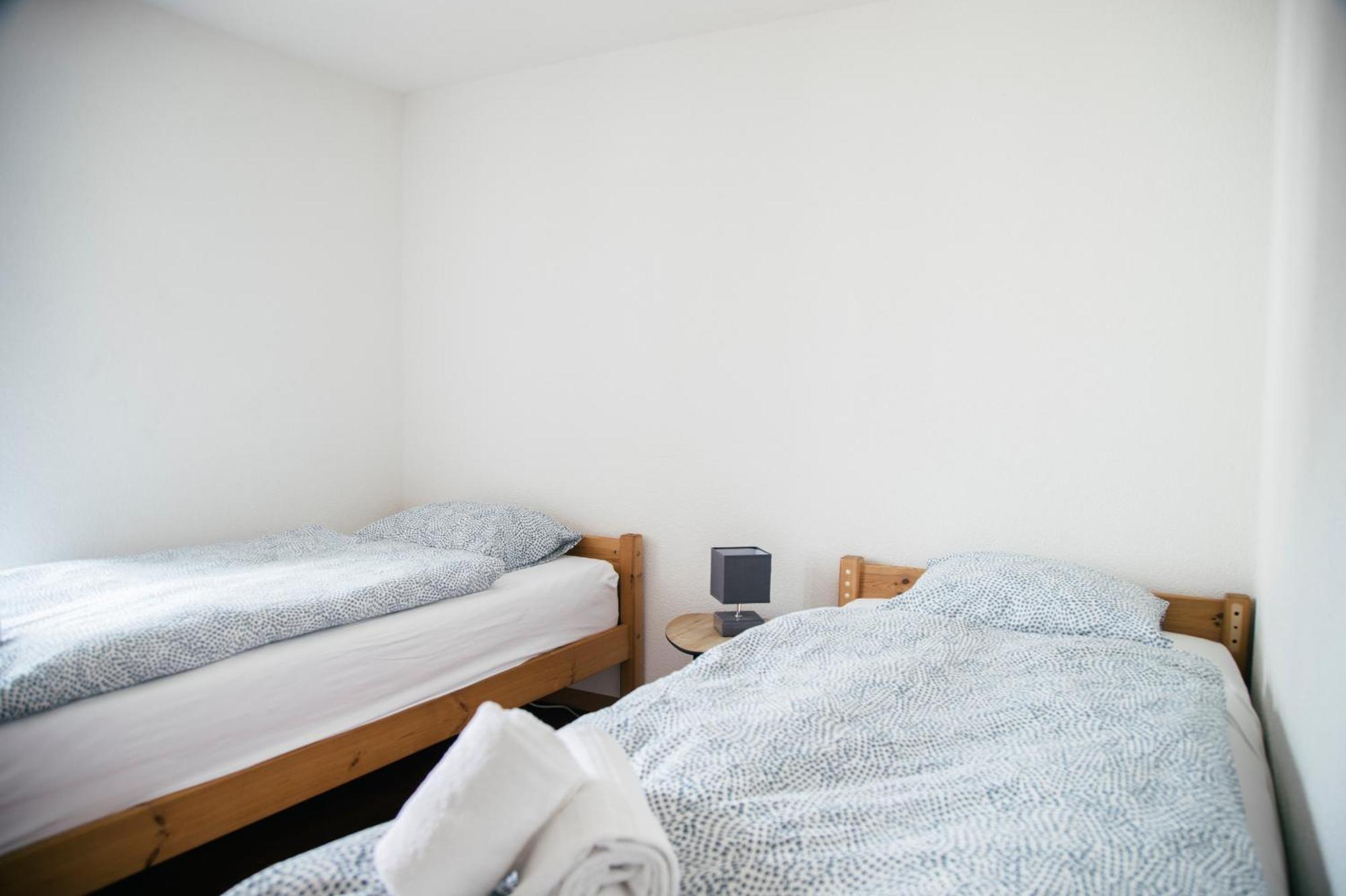 Nimbuzzz Apartments Unterseen Kamer foto
