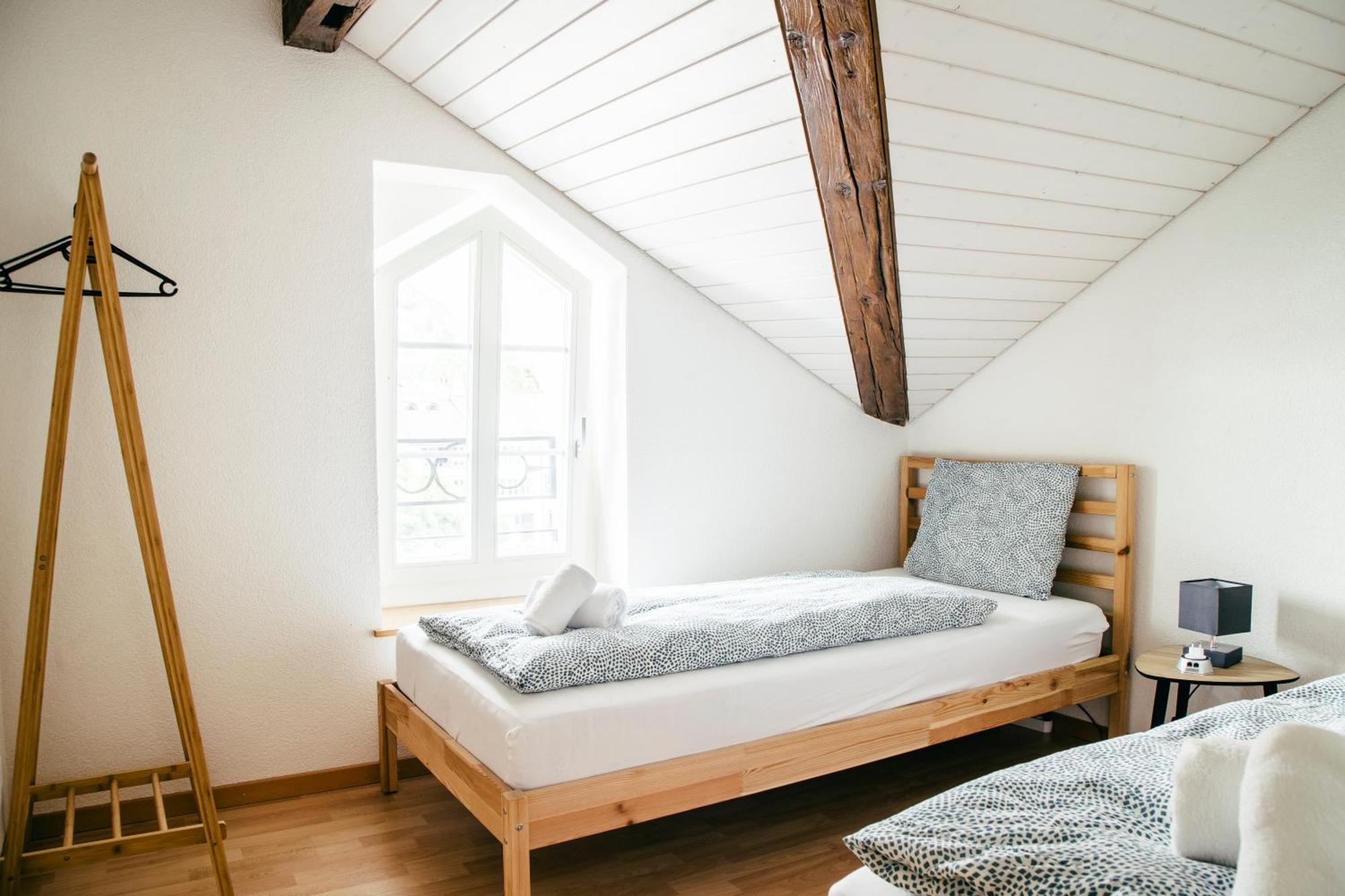 Nimbuzzz Apartments Unterseen Kamer foto
